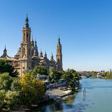 A Orillas Del Pilar Con Parking Zaragoza Dış mekan fotoğraf